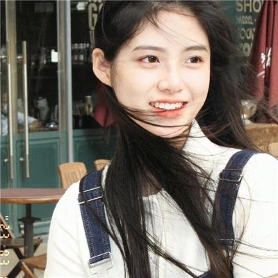 三个月亮